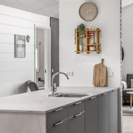 Filippine - 800m From The Sea By Interhome Glesborg